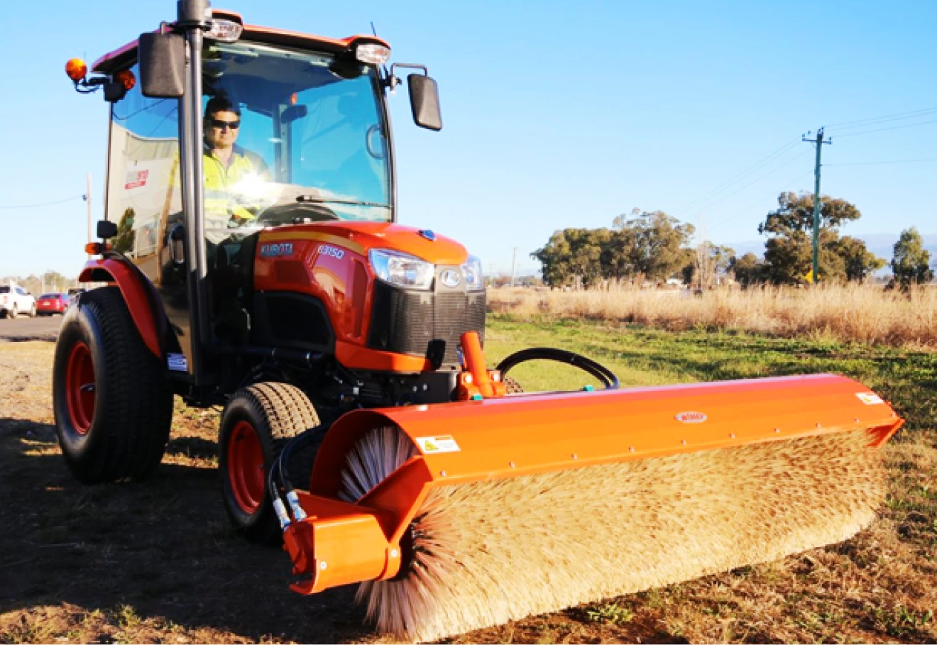 Tractor & Broom